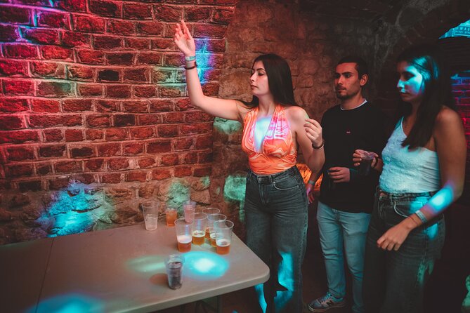 1 Hour of Open Bar Pub Crawl + Karaoke + VIP Entry to Best Clubs - The Three-Level Villa and Its Long List of Extras