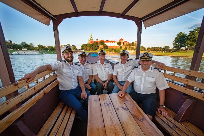 1 Hour Traditional Gondola Sightseeing Vistula River Cruise - What you see between Kazimierz and Podgórze