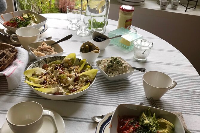 2-Hour Breakfast Experience in a Home from Warsaw - A Polish morning at Mona’s table