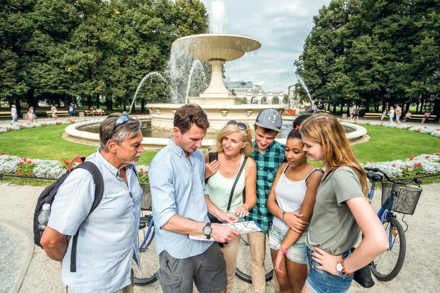 3-Hour Guided Cycling Tour of Warsaw - Why a bicycle is a smart way to see Warsaw