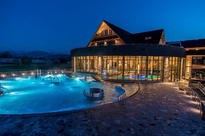 3-Hour Novice Ski Adventure & Relaxing Zakopane or Baths Combo - Zakopane, Krupówki Street, and Gubałówka Hill