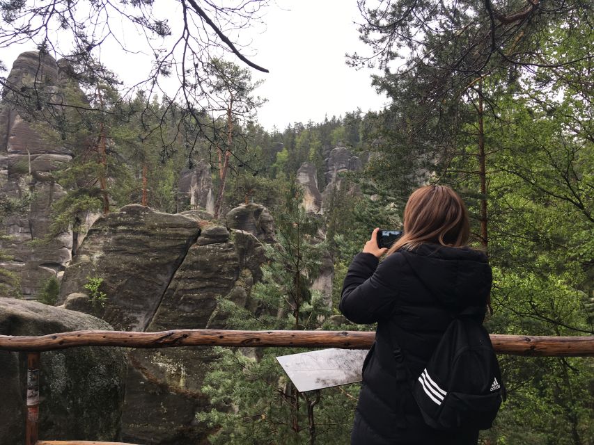 Adršpach: The Chronicles of Narnia Tour with Guide - Lunch in a Czech tavern
