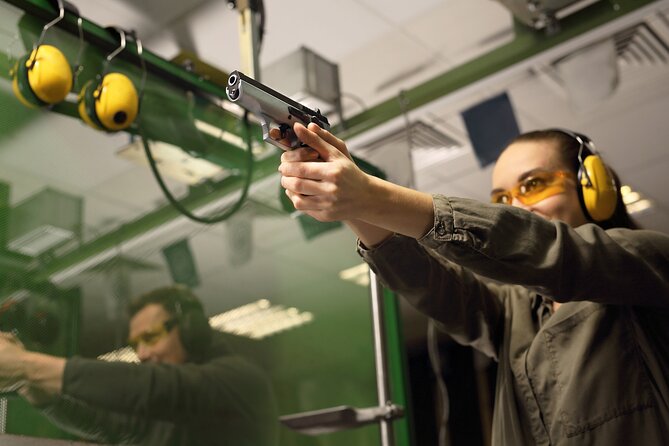 Agvo Shooting Range Experience in Warsaw - Choosing between pistols, rifles, and shotguns