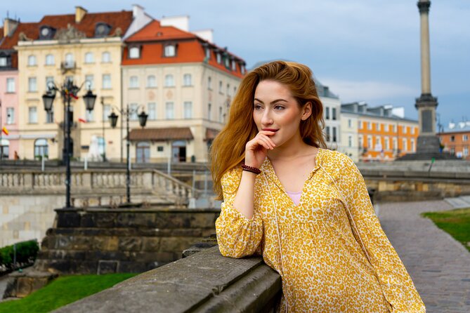 Amazing photo walk through the Old town of Warsaw - Why the private format matters