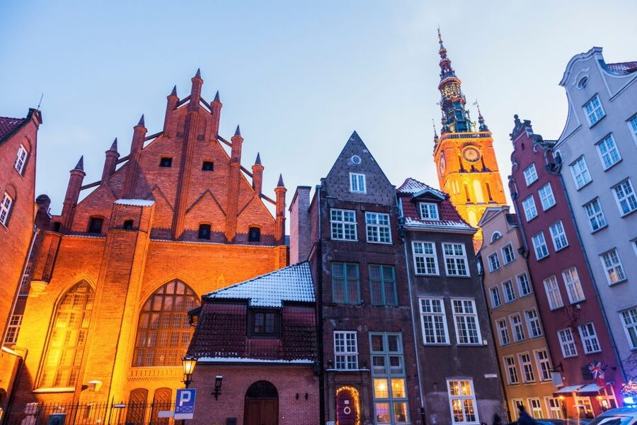 Artus Court and Gdansk Old Town Private Tour with Tickets - How this compares with exploring alone