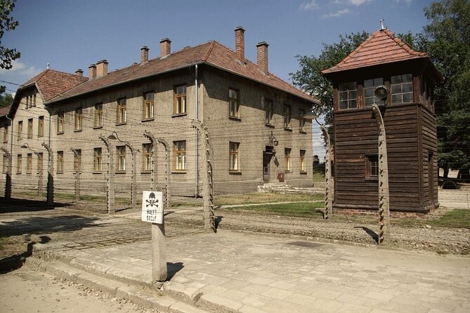 Auschwitz-Birkenau and Salt Mine Tour with private transport from Krakow - The small details that make the day easier
