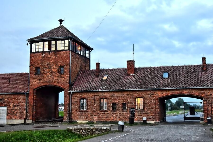 Auschwitz-Birkenau: Guided Tour and Skip-The-Line Ticket - Key points to know before you book