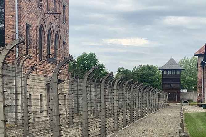 Auschwitz-Birkenau guided tour from Krakow - private car - Why this Auschwitz tour matters