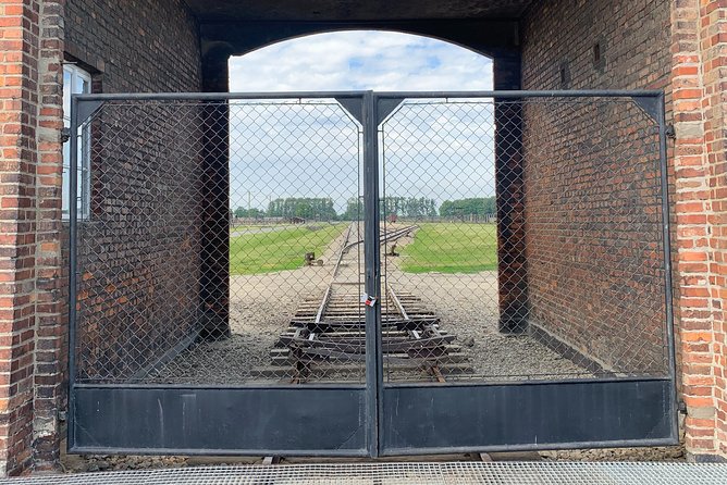 Auschwitz-Birkenau guided tour from Krakow with a private transport - What the seven-hour day looks like