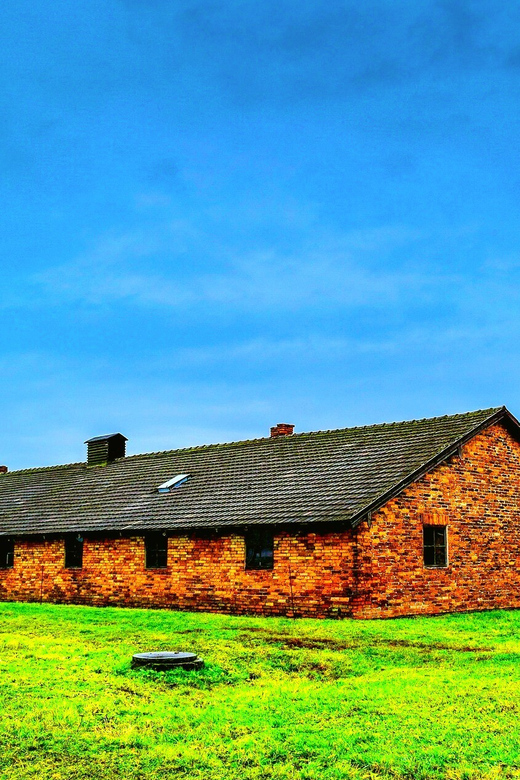 Auschwitz-Birkenau: Guided Tour with Fast Track Ticket - Timing, meeting points, and the small risks