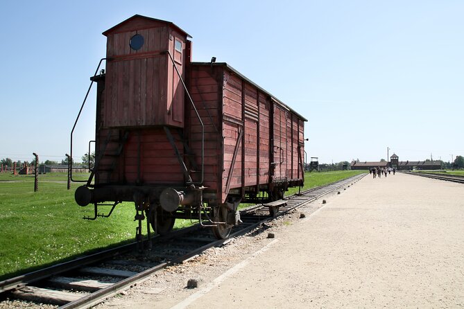 Auschwitz Birkenau Guided Tour with Hotel Pickup from Cracow - Kraków pickup and the journey to Oświęcim