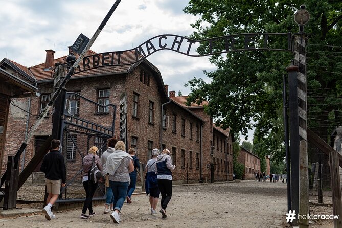 Auschwitz & Birkenau Guided Tour with Hotel Pickup from Krakow - The guide makes a major difference