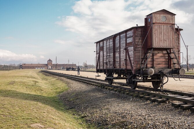 Auschwitz - Birkenau Private, 6-hr Study Tour - Entering Auschwitz I through the Arbeit Macht Frei gate