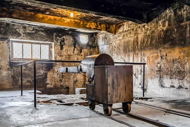 Auschwitz-Birkenau Skip-the-Line Guided Tour - The 10-minute transfer to Birkenau