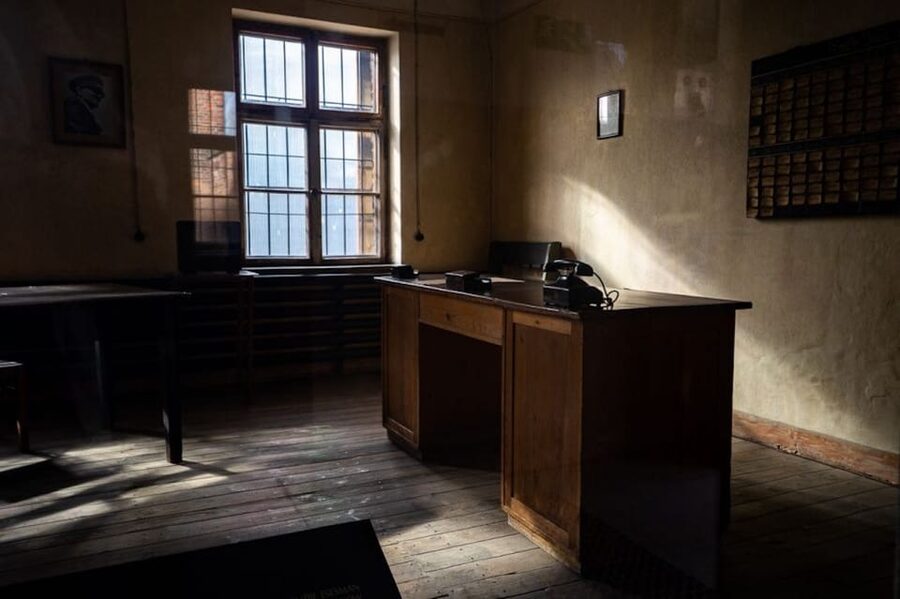 Auschwitz-Birkenau Skip-the-Line Ticket and Guided Tour - Who should book this experience?
