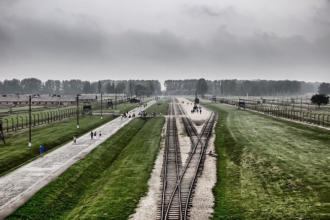 Auschwitz-Birkenau - Skip the Line Tickets - Who should choose this Auschwitz tour?