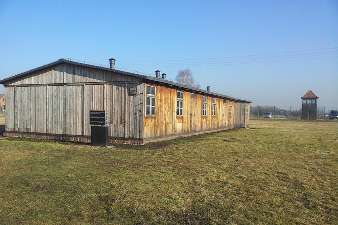 Auschwitz-Birkenau Tour with Transfer - Guided or non-guided, which suits you?