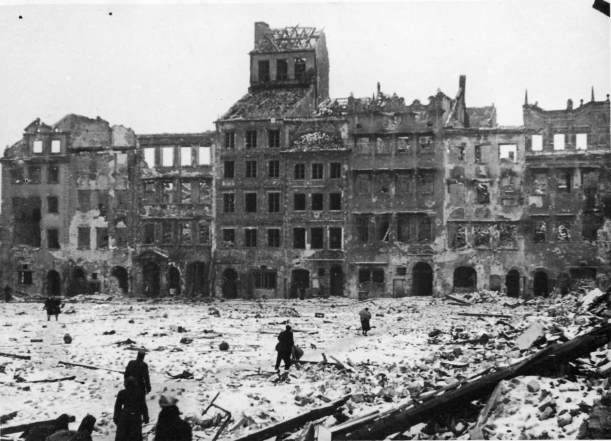 Best of Warsaw Full-Day Private Tour with Private Transport - The Ghetto Heroes Monument and New Town