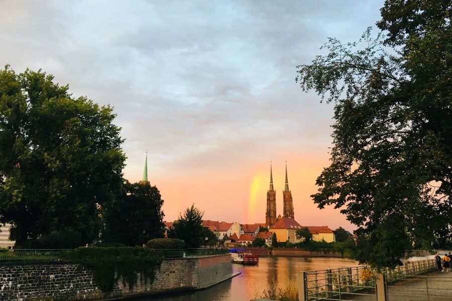 Best of Wroclaw 3-Hour History and Culture Walking Tour - Finishing on Ostrow Tumski
