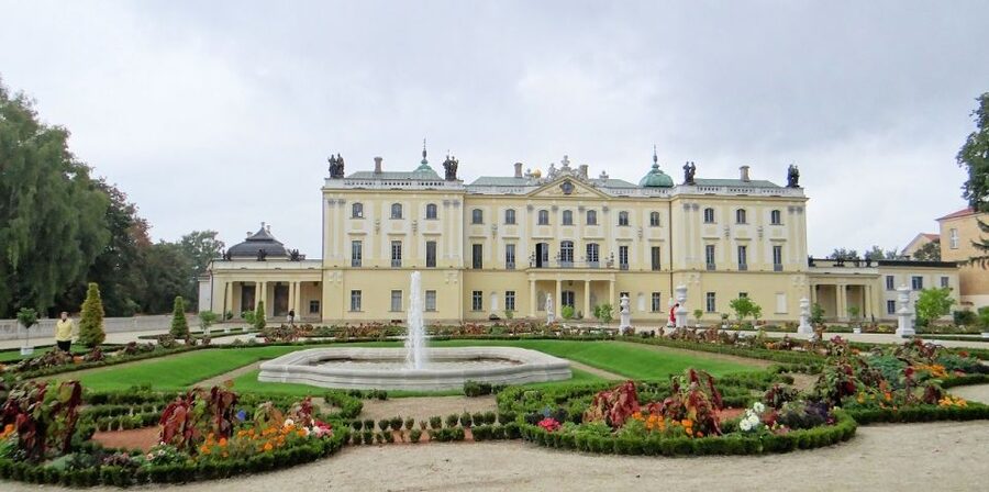 Bialystok Old Town Highlights Private Walking Tour - Adding Branicki Palace on the three-hour route
