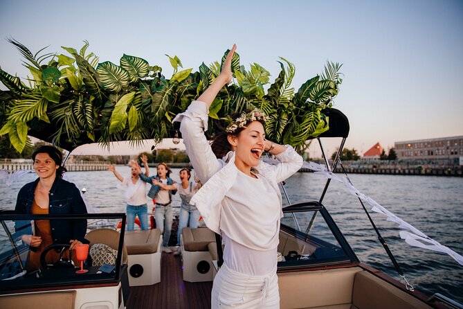 Boat Tour in Gdańsk – Explore the Historic Motława River - Why sunset departures get the most attention