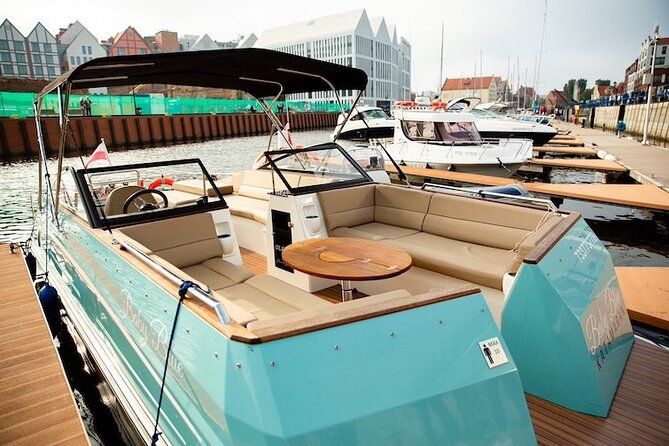 Boat Tour in Gdańsk – Explore the Historic Motława River - Practical details that affect your decision
