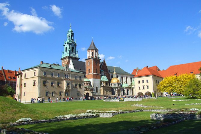 City Tour by electric car- Krakow - Pickup, timing, and what to bring
