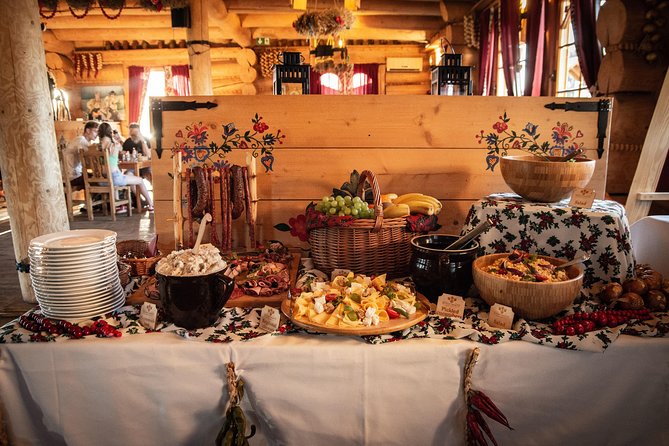 Cottage Style Evening with Folk Show and Traditional Feast from Krakow - A few practical ways to enjoy it more