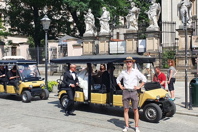 Cracow guided Full tour by Golf Cart-Family Discount - How the timing affects your experience