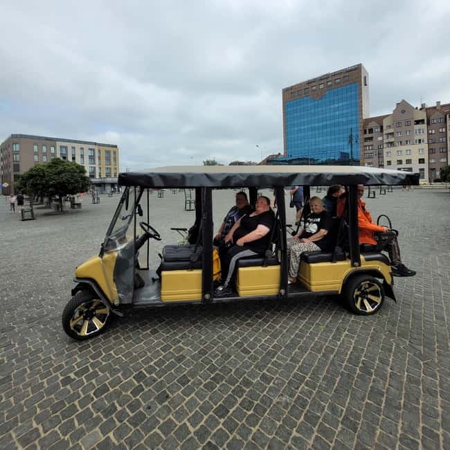 Cracow sightseeing tour by electric golf cart - The audio guide and live assistance