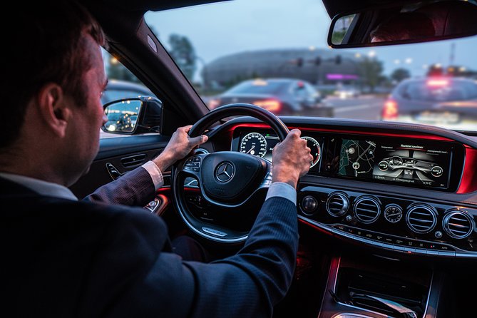 Cracow to airport transfer by Luxurious VIP limo - A polished start or finish in Kraków