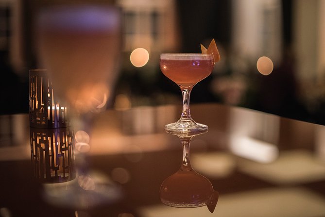 Craft Cocktails Tasting in Gdańsk - Watching the bartender work at Eliksir