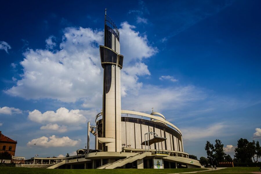 Day Tour: Traces of Pope John Paul II near Krakow - How demanding is the day?
