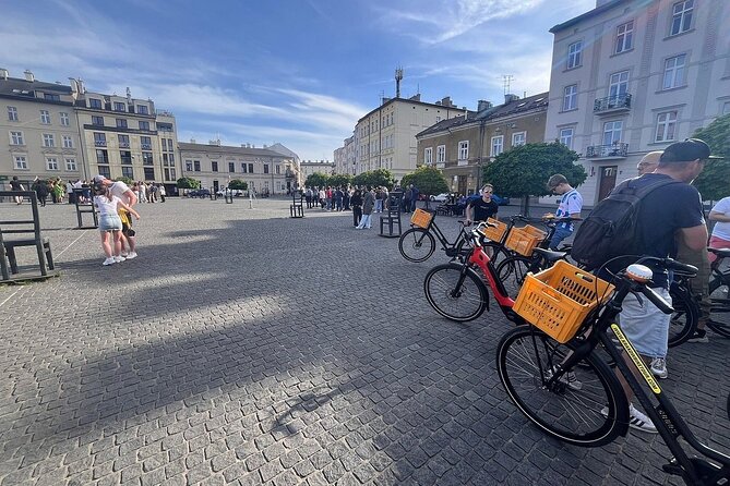 Discover Kraków by Bike with a Dutch guide - Collegium Maius and the royal route to Wawel