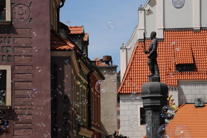 Discover Poznan: Walk, Take a tram and have a traditional snack - Start with Poznań’s goats and the Old Market Square