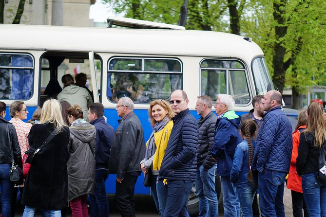 Discover the Dark Side of Warsaw in Praga District by Retro Bus - Why Praga makes a good half-day outing