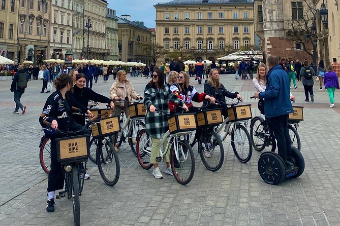 Discover the Jewish Quarter with a Bike Tour - Why a bike is a smart way to see Kazimierz