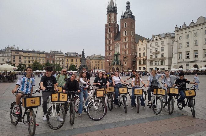 Discover the Jewish Quarter with a Bike Tour - Old Synagogue, Popper Synagogue, and the bookshop next door
