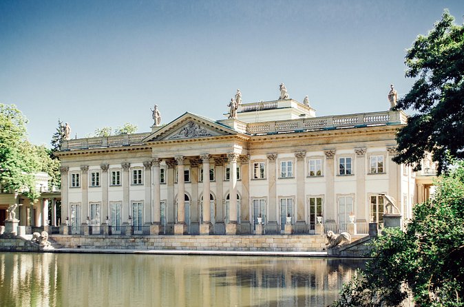 Discover Warsaw’s most Photogenic Spots with a Local - A quieter park between the landmarks