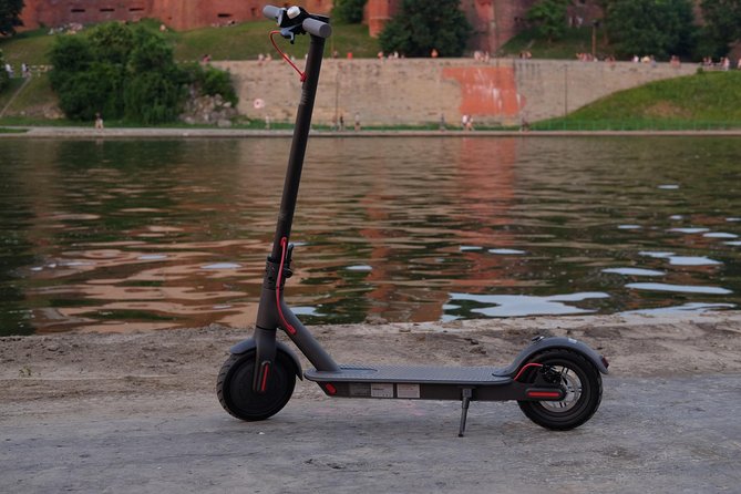 E-Scooter Krakow sightseeing tour - Crossing into Kazimierz