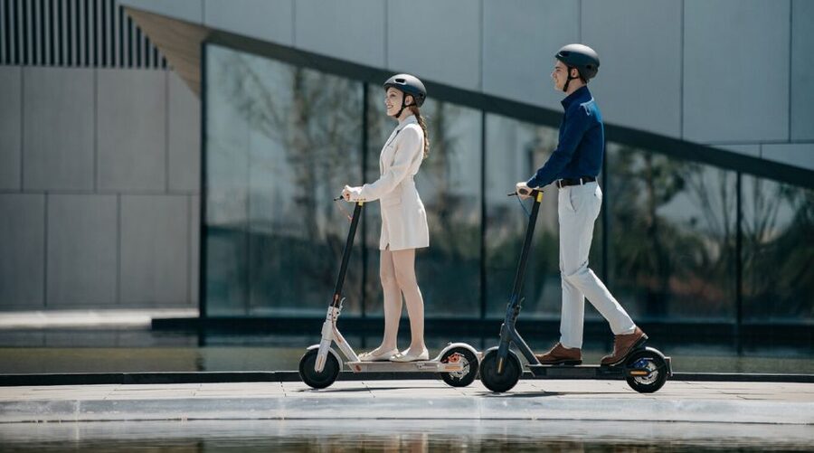 Electric Scooter Tour: Full Tour - 3-Hours of Magic! - Saski Garden, the Unknown Soldier, and grand avenues