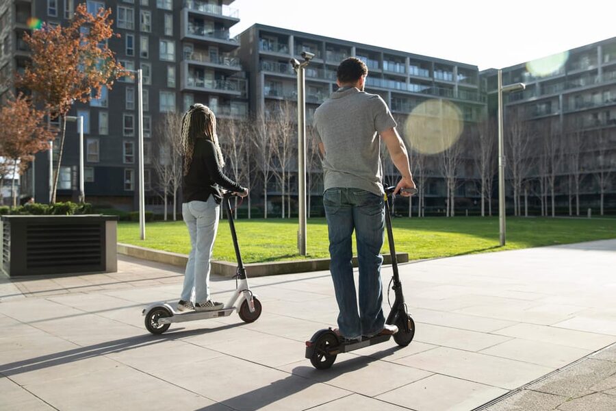 Electric Scooter Tour: Full Tour (Old Town + Shipyard) 3hour - Who will enjoy this tour most