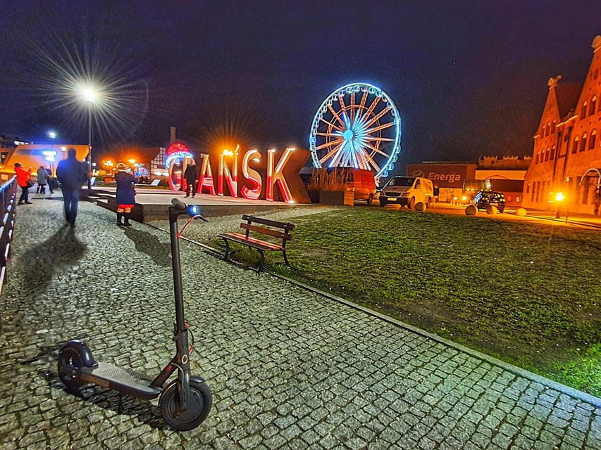 Electric Scooter Tour: Old Town Gdańsk - 1,5-Hour of Magic! - Riding through the main streets and monuments