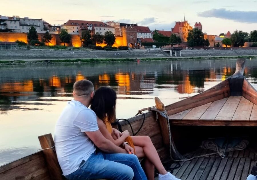 Evening Cruises in Toruń - A calm ride with dependable timing