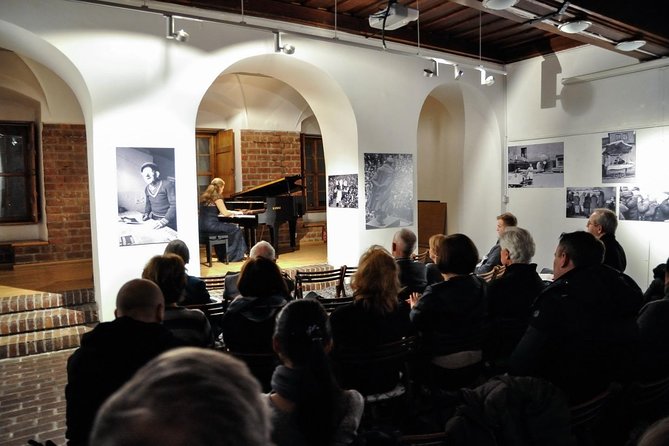 Everyday concerts of Chopin's music at the Old Town in Warsaw - Is the $26.62 price good value?
