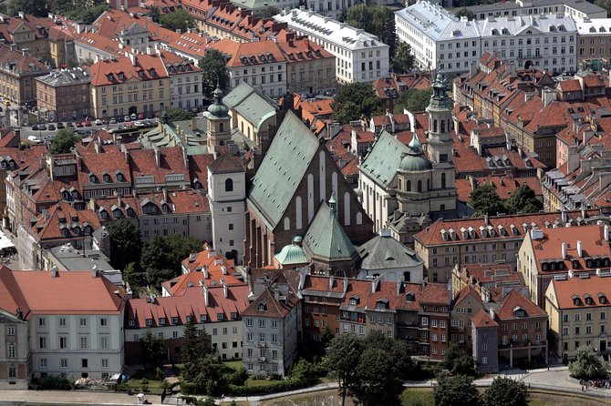 Faces of Warsaw's 3-hour orientation city tour with hotel pick-up - The Presidential Palace and famous Polish figures