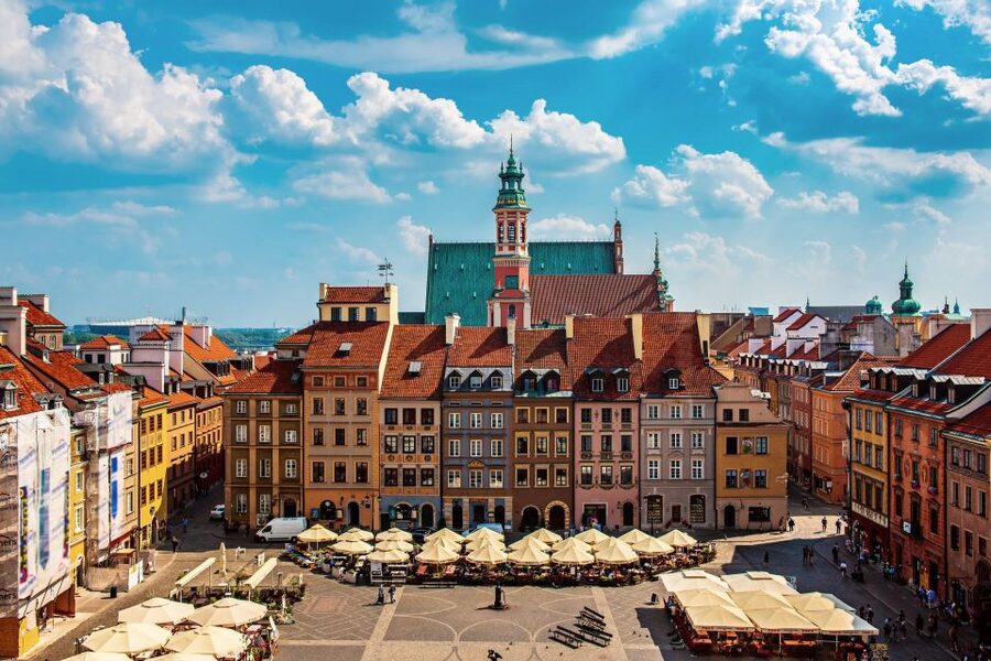 Family Tour of Warsaw Old Town with Fun Activities for Kids - Weather and walking advice