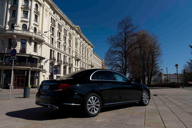 First class Warsaw Airport Transfer (WAW) - Booking details and cancellation
