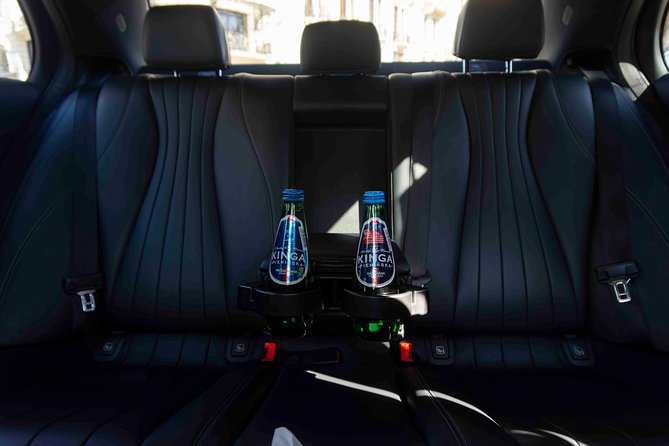First class Warsaw Airport Transfer (WAW) - The ride into Warsaw, from 30 minutes to one hour