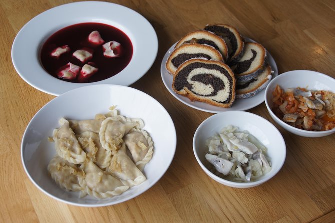 Flavours of Polish Christmas: 4 course dinner + cooking class - Stories about wafers, empty chairs, and Christmas customs
